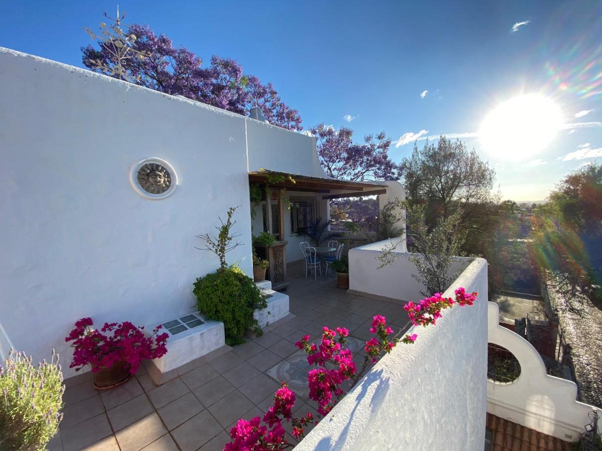 Casa Arbol Hotel Альенде Экстерьер фото