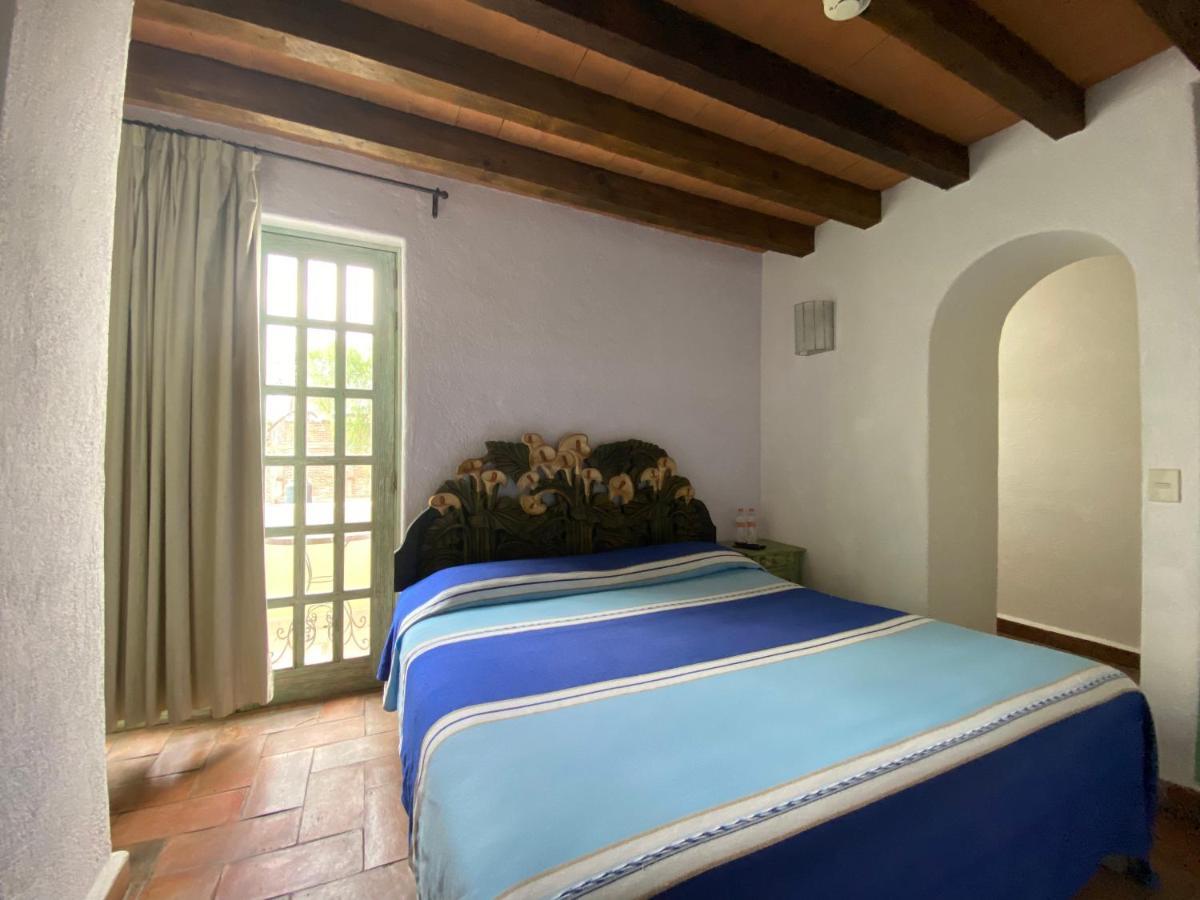 Casa Arbol Hotel Альенде Экстерьер фото
