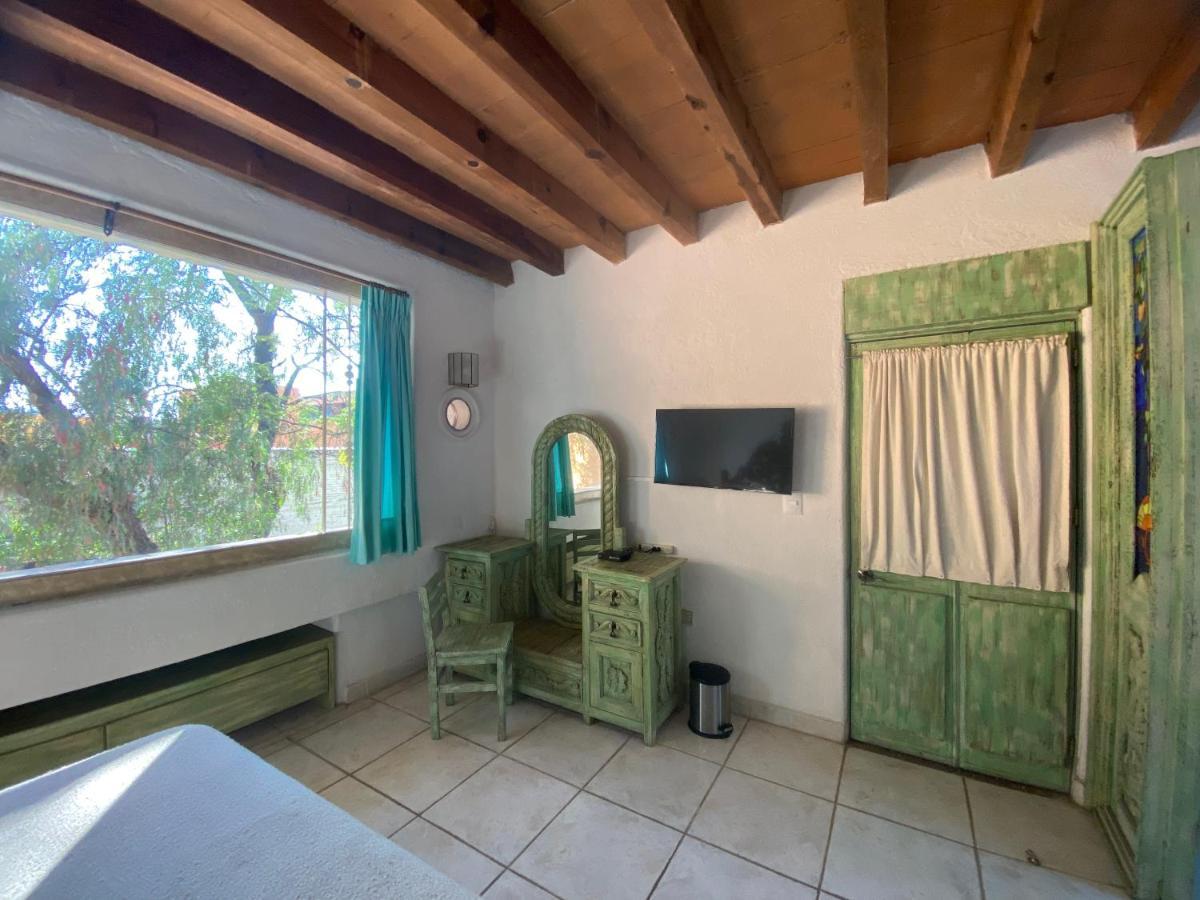 Casa Arbol Hotel Альенде Экстерьер фото
