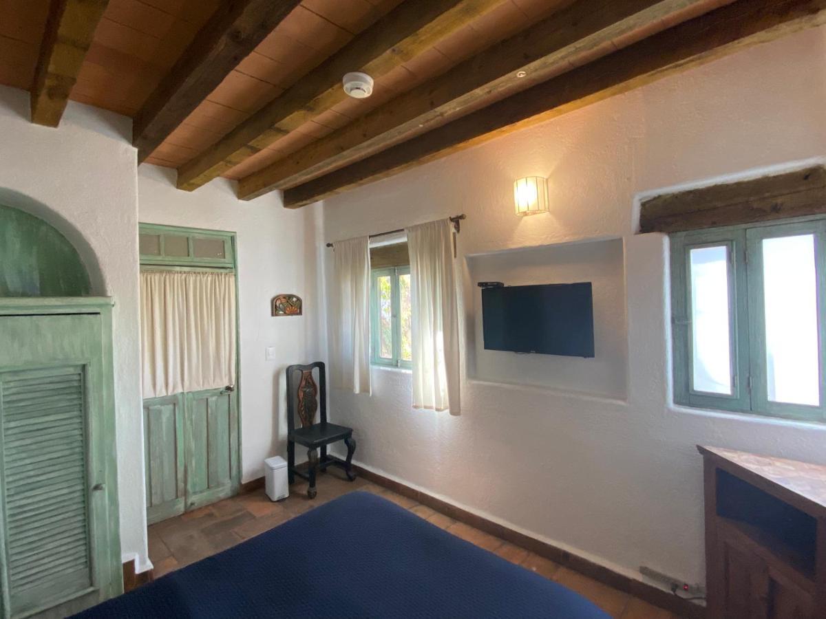 Casa Arbol Hotel Альенде Экстерьер фото